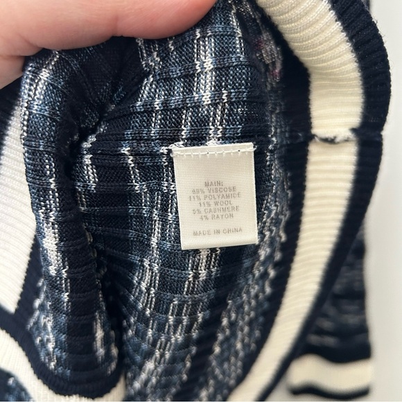 St. John Wool and Cashmere Blend Striped Ribbed Cardigan - Picture 6 of 9